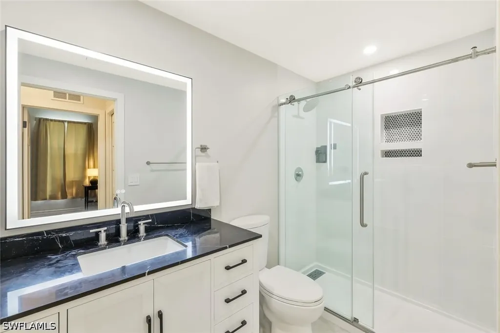 5717 Lago Villaggio Way Naples FL 34104
