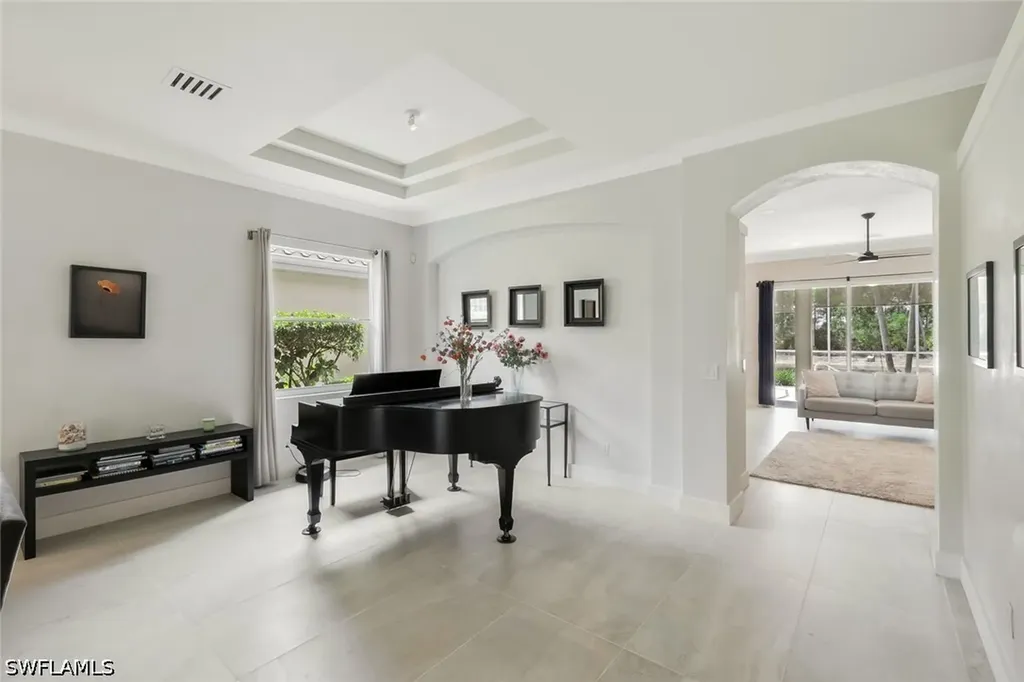 5717 Lago Villaggio Way Naples FL 34104