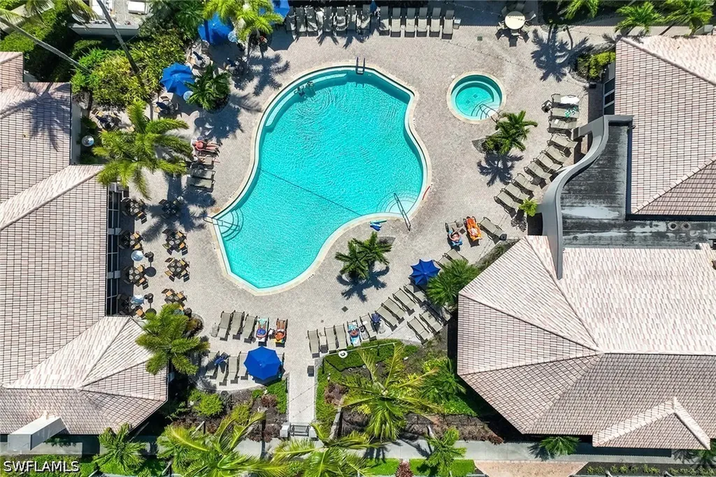 13040 Amberley Court Bonita Springs FL 34135