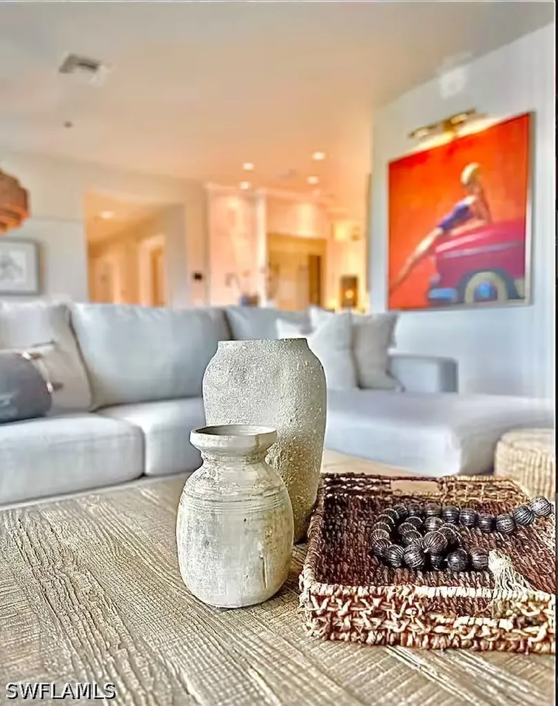 365 5th Avenue S Naples FL 34102
