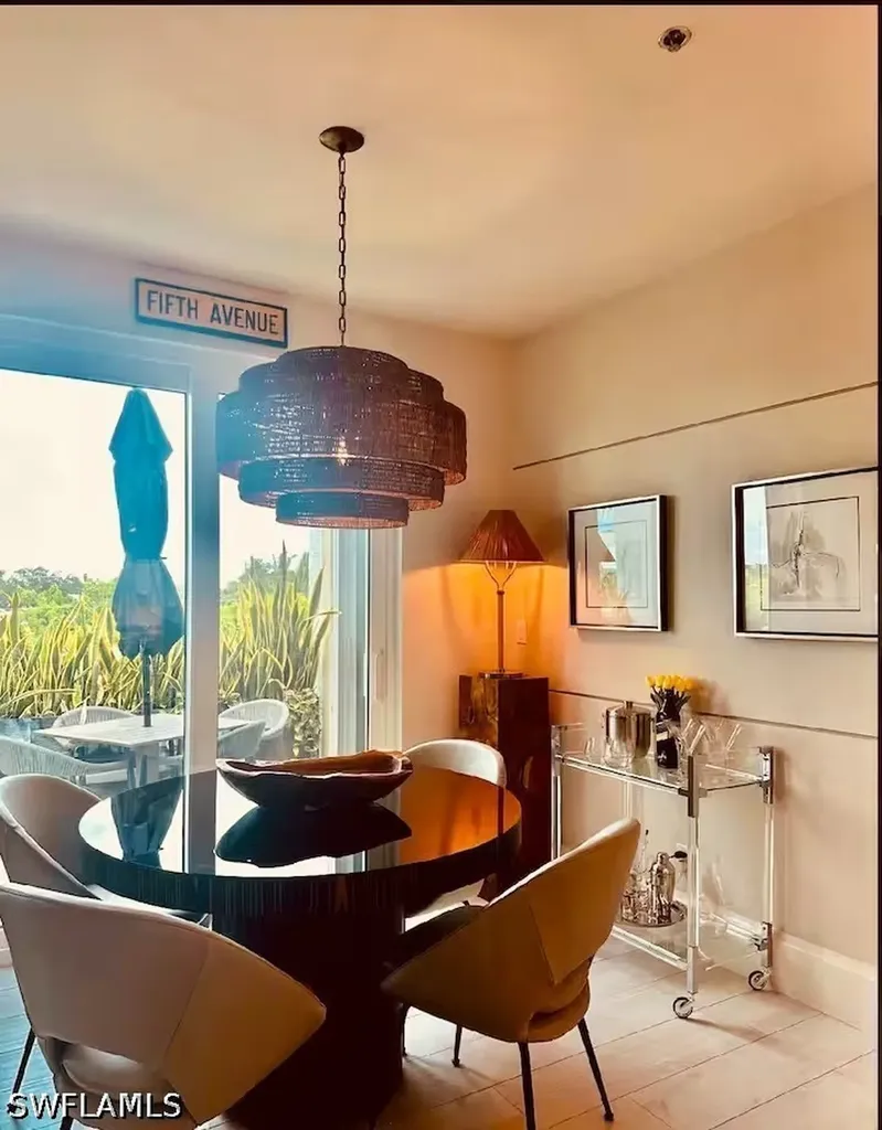 365 5th Avenue S Naples FL 34102