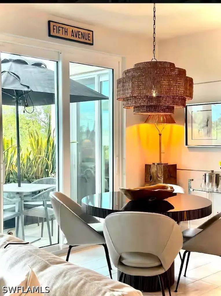 365 5th Avenue S Naples FL 34102