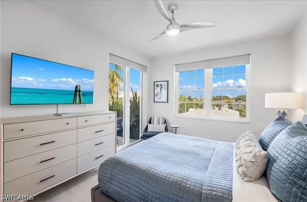 365 5th Avenue S Naples FL 34102