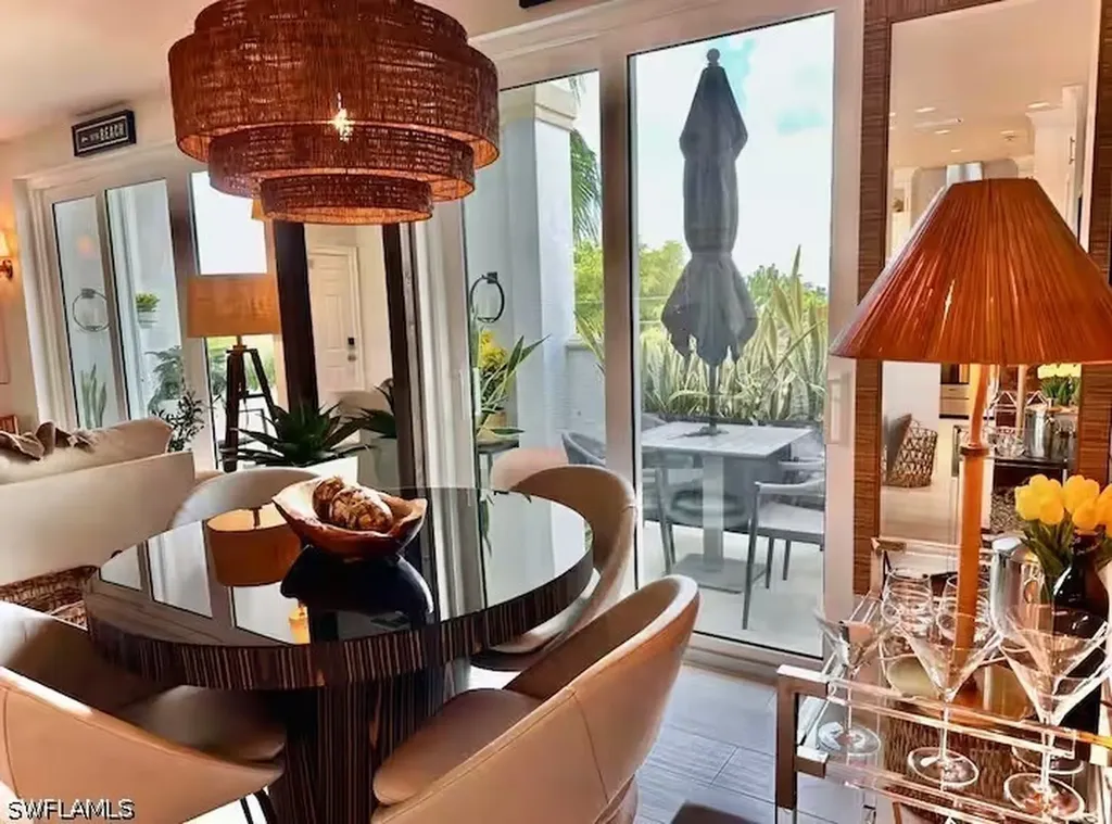365 5th Avenue S Naples FL 34102