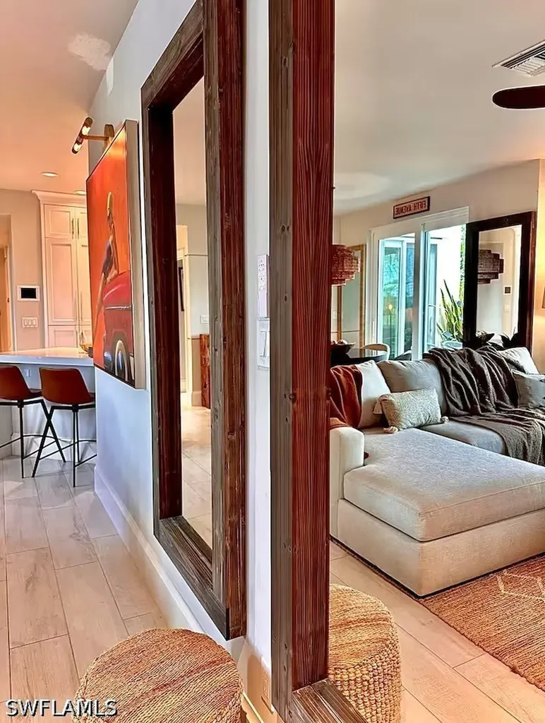 365 5th Avenue S Naples FL 34102