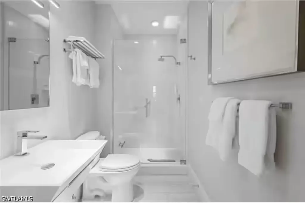 365 5th Avenue S Naples FL 34102