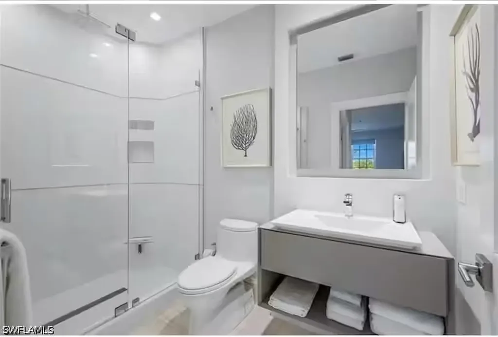 365 5th Avenue S Naples FL 34102