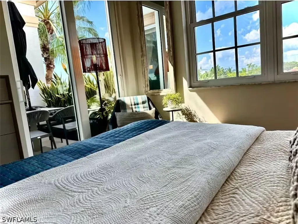365 5th Avenue S Naples FL 34102