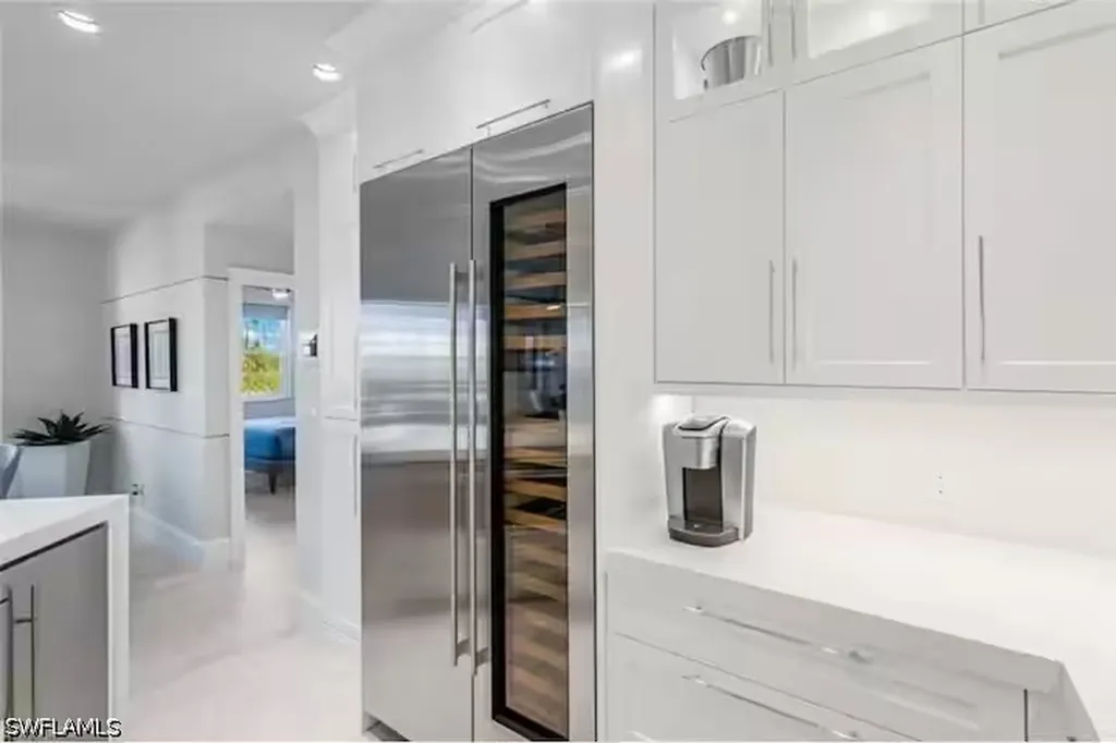 365 5th Avenue S Naples FL 34102