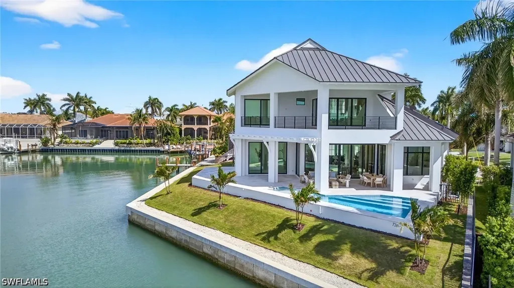 720 Hull Court Marco Island FL 34145