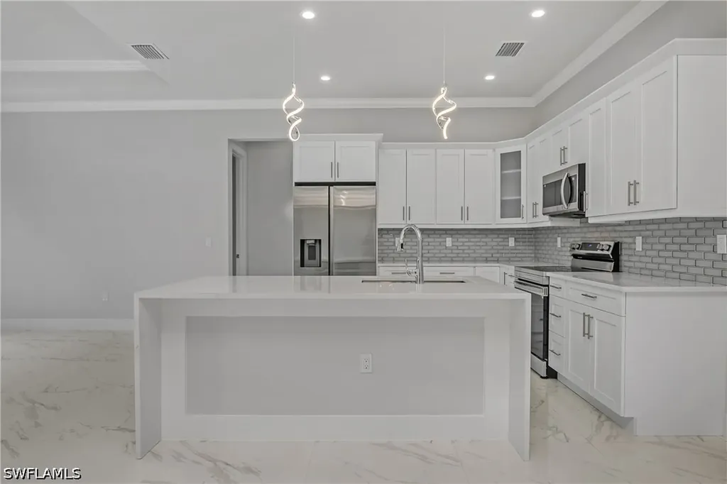 791 14th Street NE Naples FL 34120