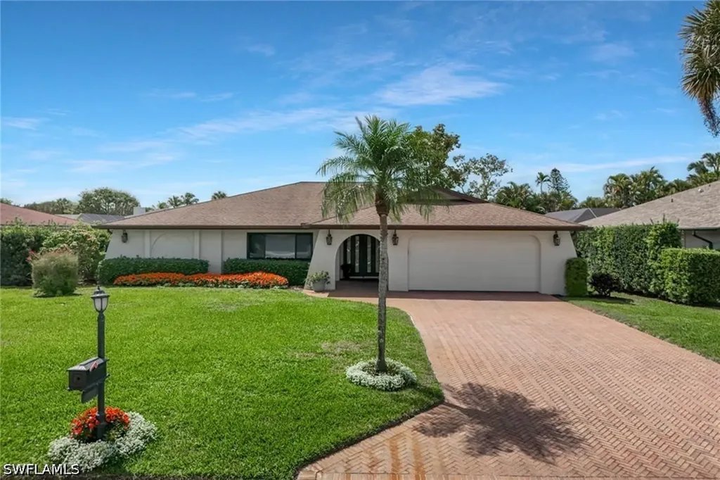 10361 Windsor Way Naples FL 34109