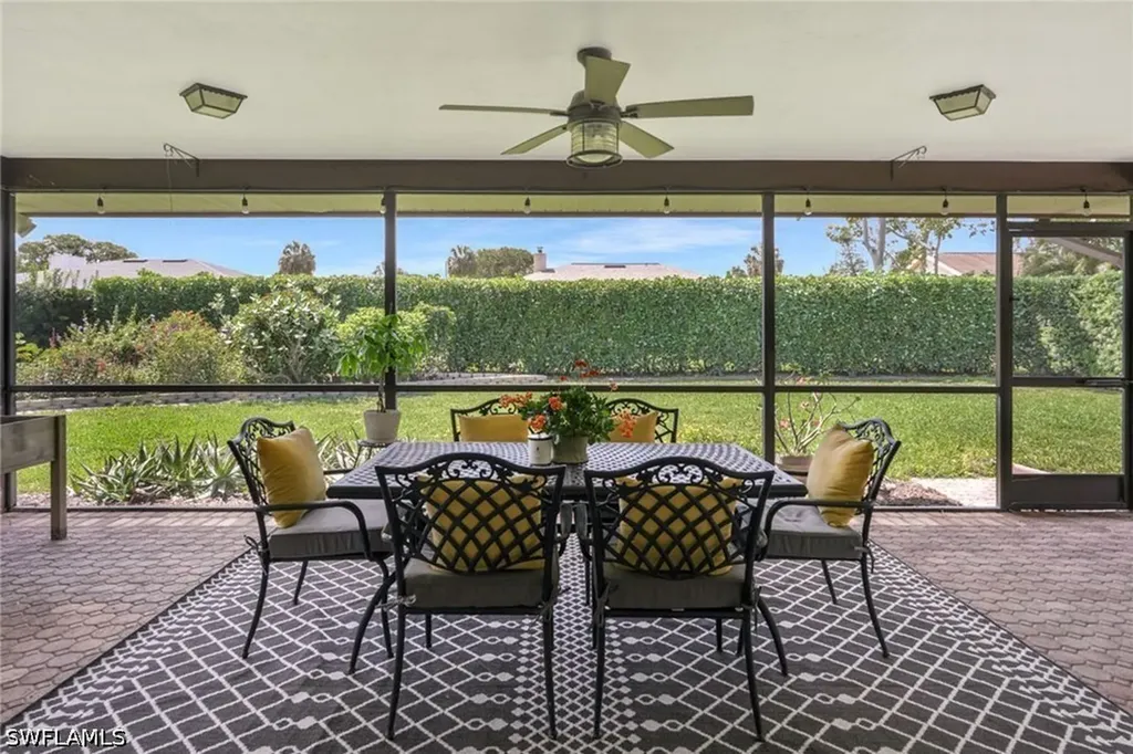 10361 Windsor Way Naples FL 34109