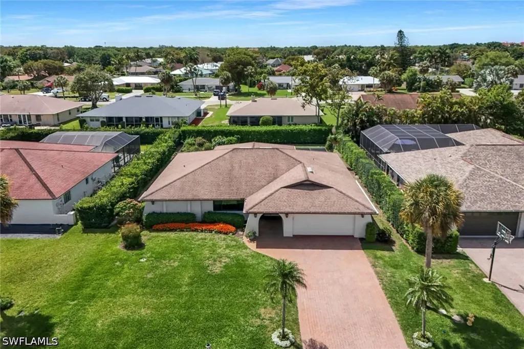 10361 Windsor Way Naples FL 34109