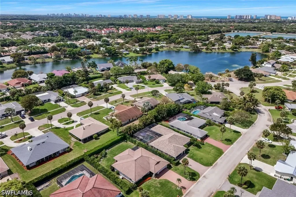 10361 Windsor Way Naples FL 34109