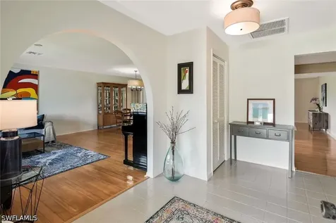 10361 Windsor Way Naples FL 34109