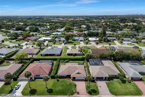 10361 Windsor Way Naples FL 34109