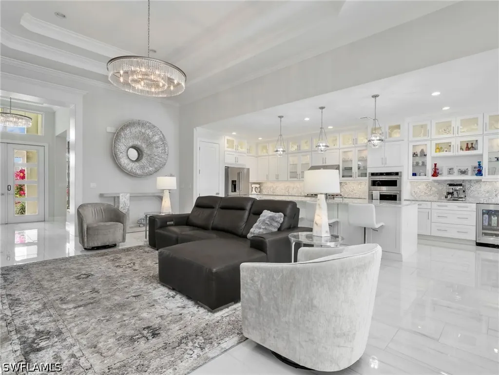 9257 Cayman Drive Naples FL 34114