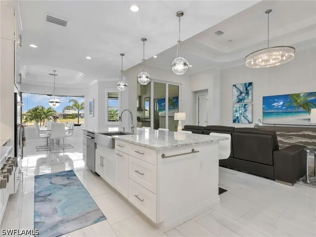 9257 Cayman Drive Naples FL 34114