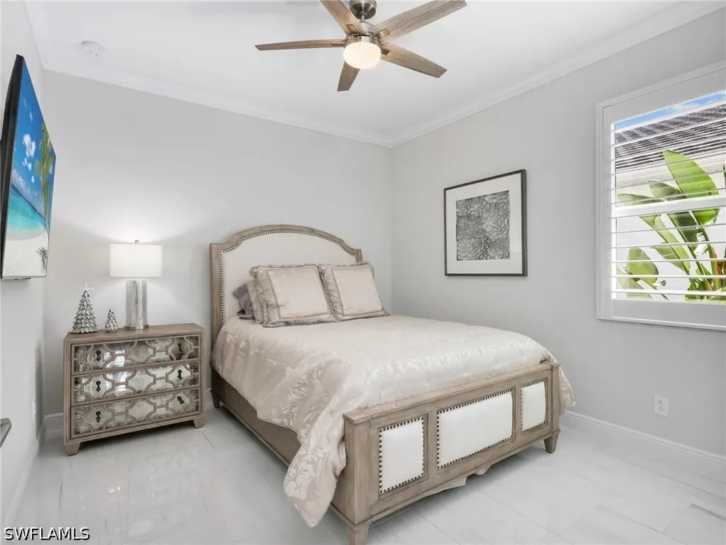 9257 Cayman Drive Naples FL 34114