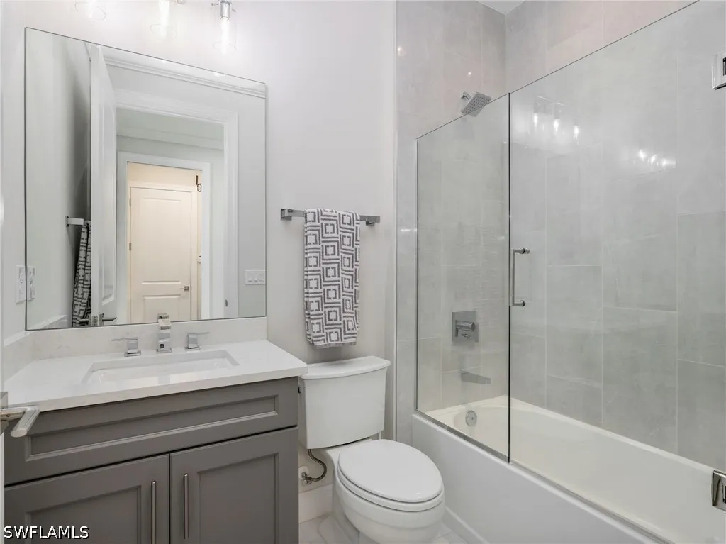 9257 Cayman Drive Naples FL 34114