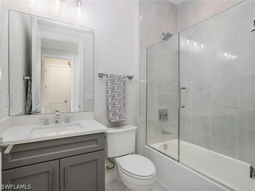 9257 Cayman Drive Naples FL 34114