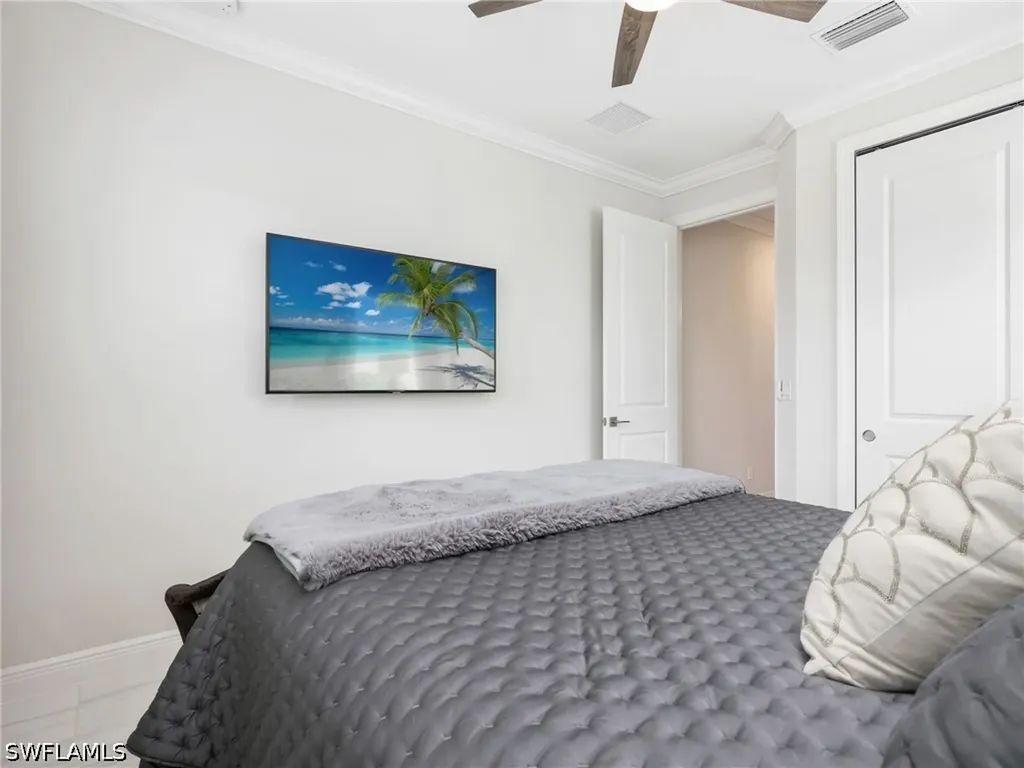 9257 Cayman Drive Naples FL 34114