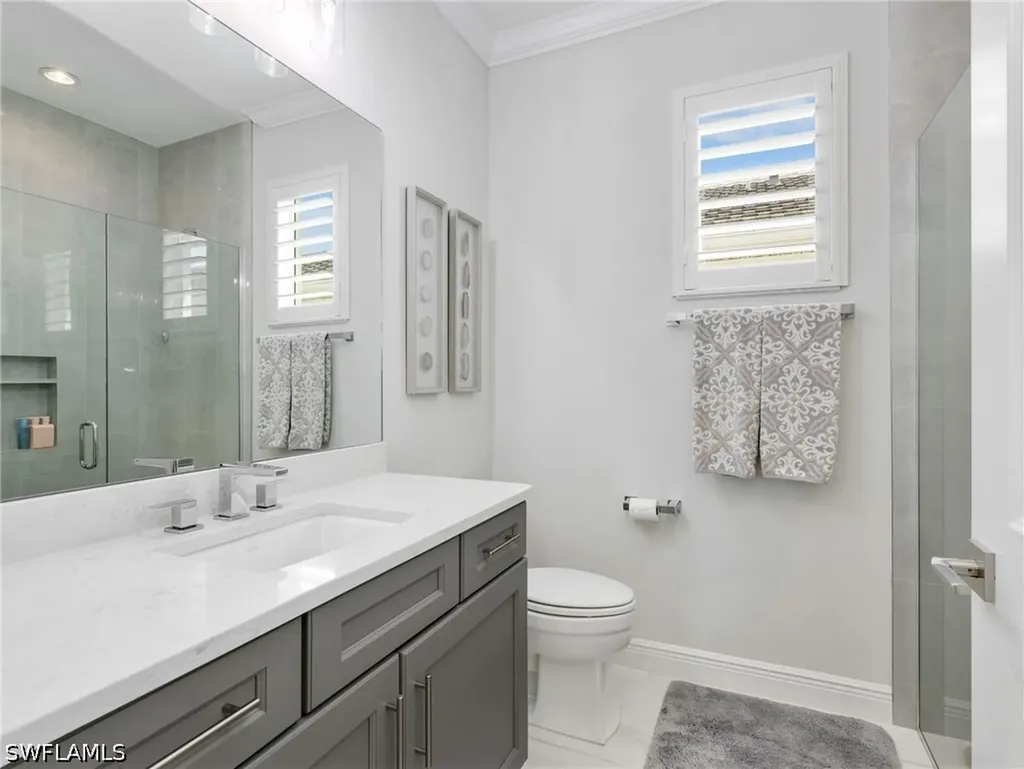 9257 Cayman Drive Naples FL 34114
