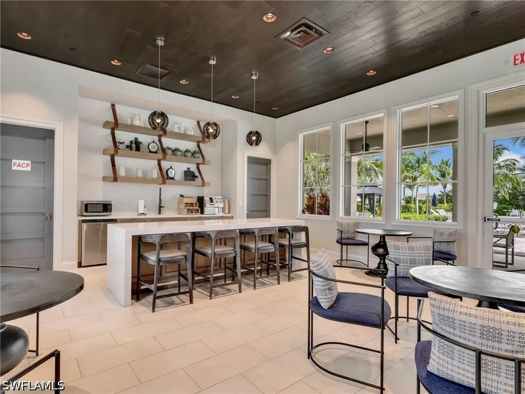 9257 Cayman Drive Naples FL 34114