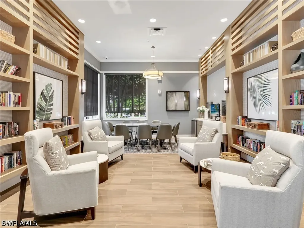 9257 Cayman Drive Naples FL 34114