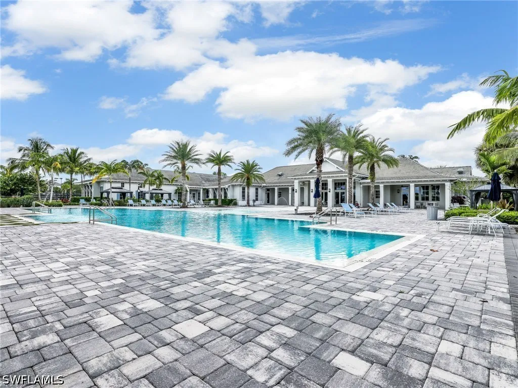 9257 Cayman Drive Naples FL 34114