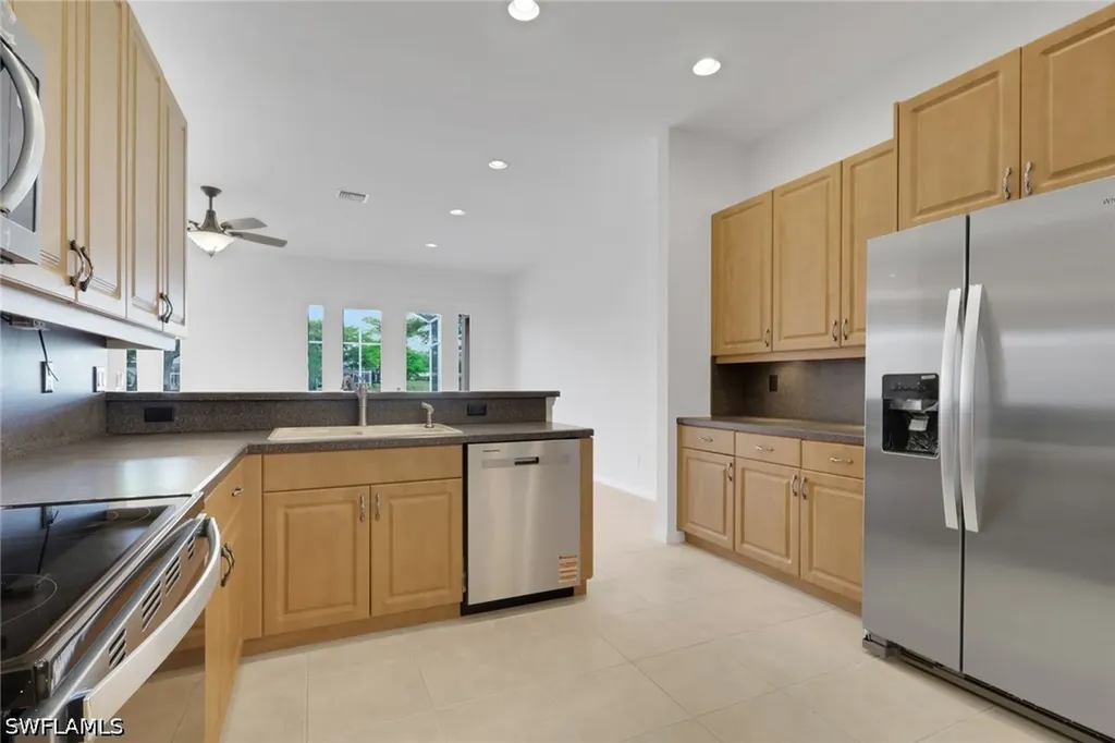 9404 Springview Loop Estero FL 33928