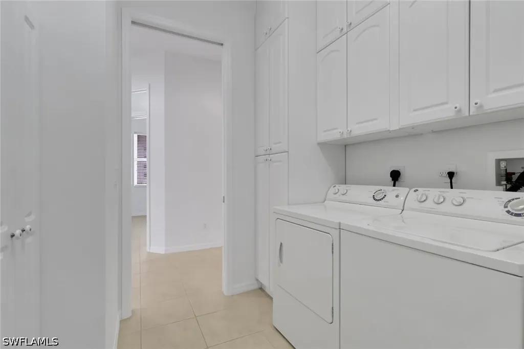 9404 Springview Loop Estero FL 33928