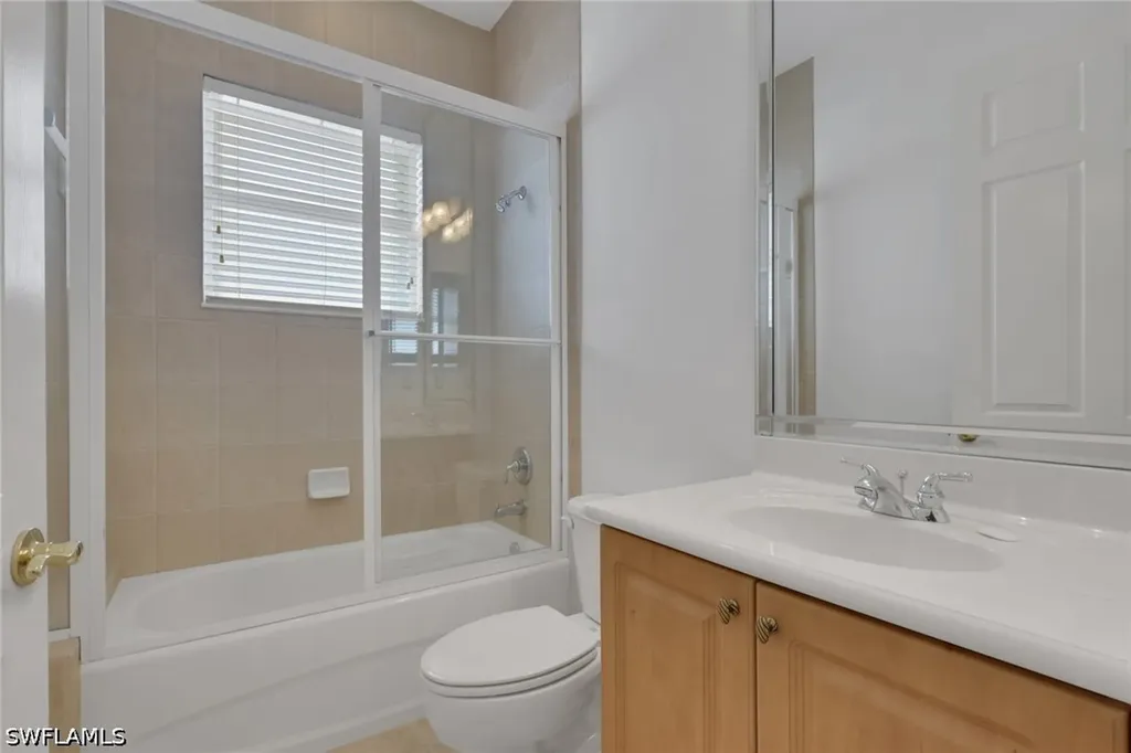 9404 Springview Loop Estero FL 33928