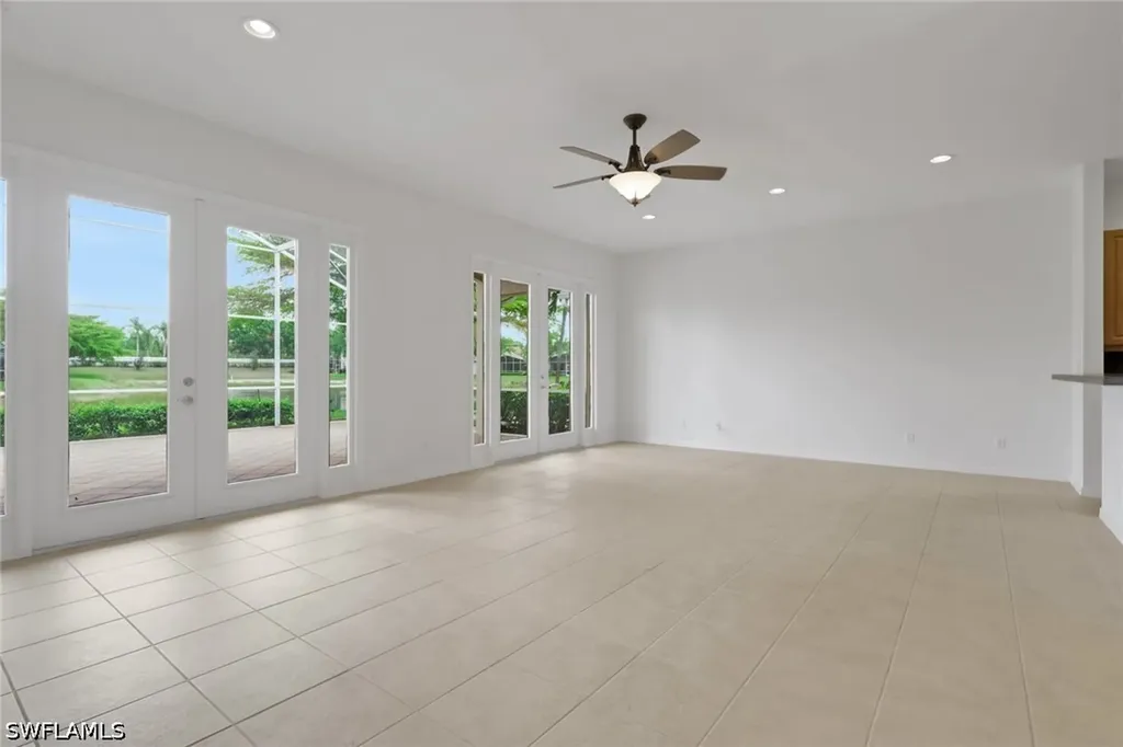 9404 Springview Loop Estero FL 33928