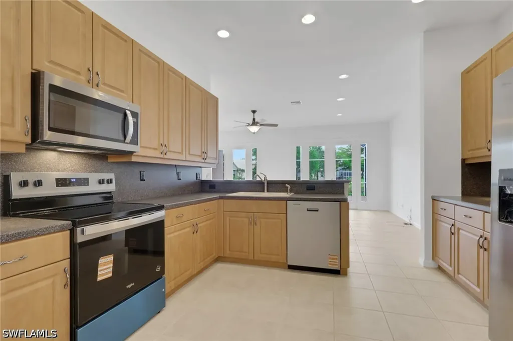 9404 Springview Loop Estero FL 33928