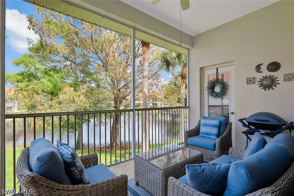 Naples FL, 1036 Egrets Walk Circle, Unit 201