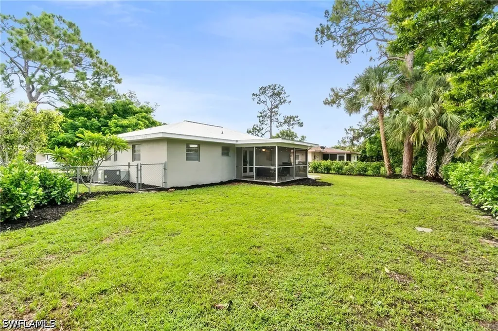 3543 Corana Way Naples FL 34105