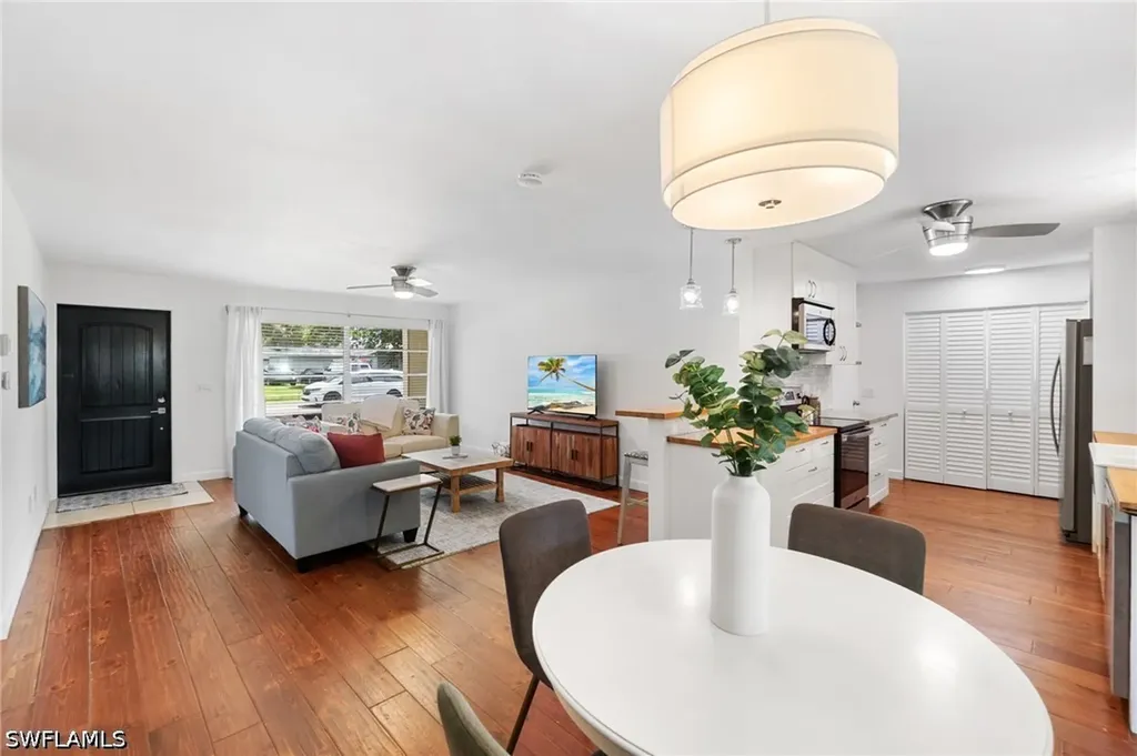 3543 Corana Way Naples FL 34105