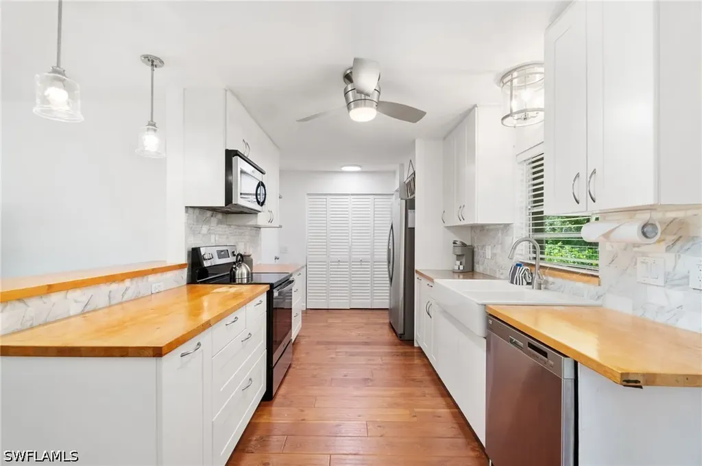 3543 Corana Way Naples FL 34105