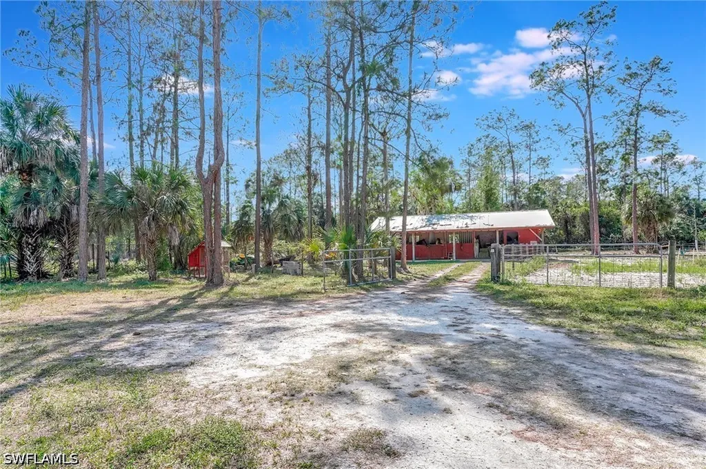 3520 2nd Avenue NE Naples FL 34120