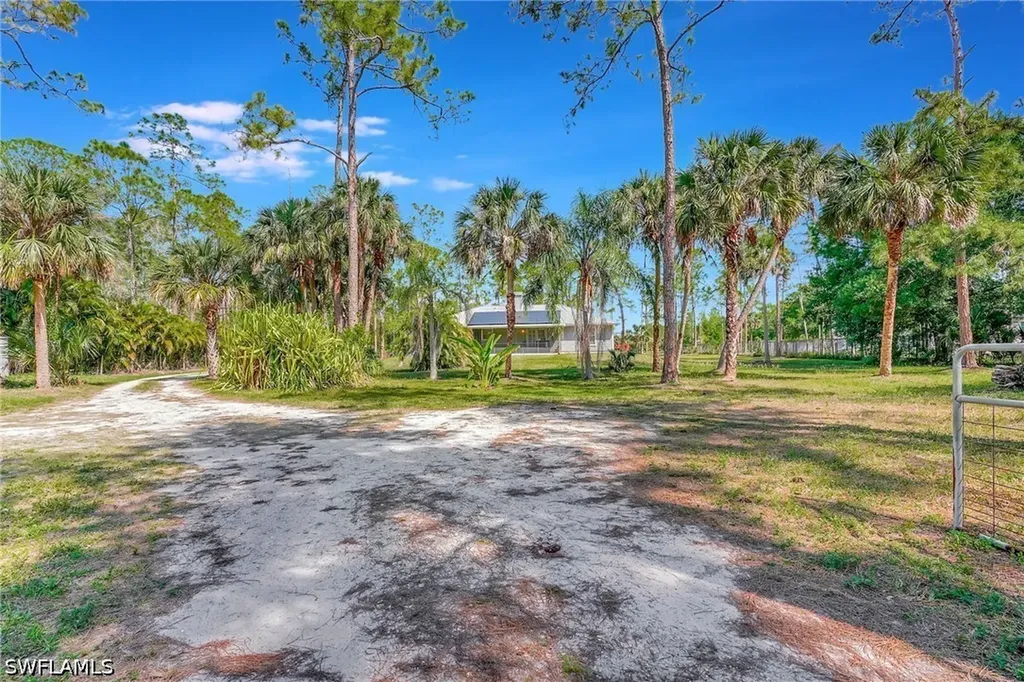 3520 2nd Avenue NE Naples FL 34120