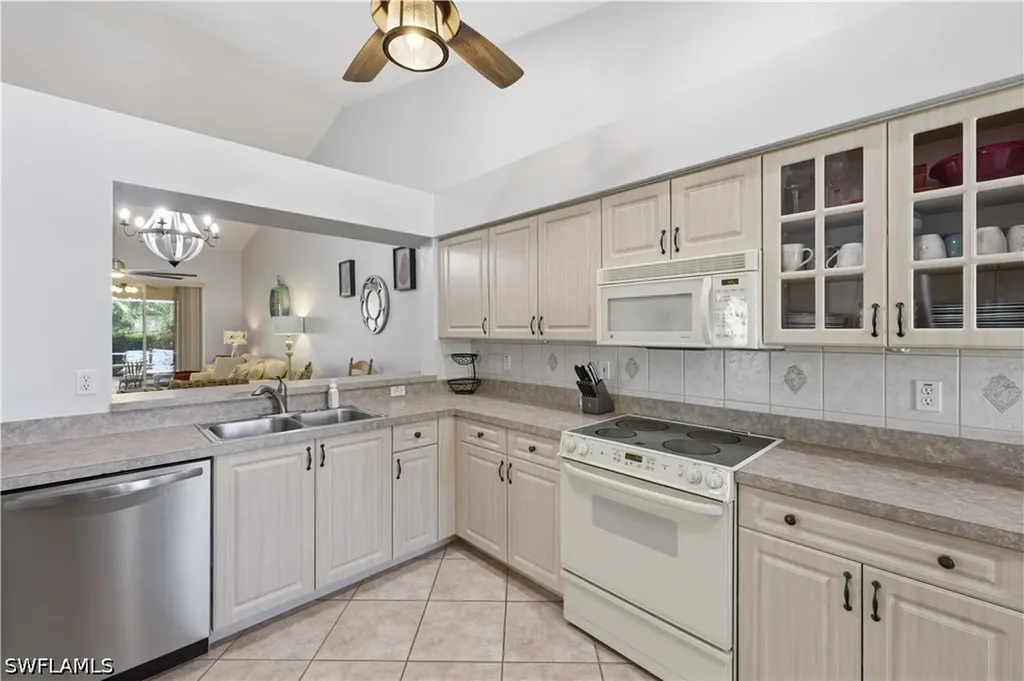 5778 Greenwood Circle Naples FL 34112