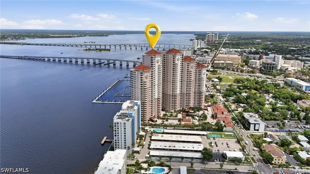 2104 W 1st Street Fort Myers FL 33901