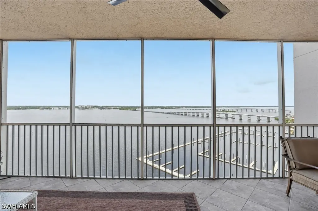 2104 W 1st Street Fort Myers FL 33901