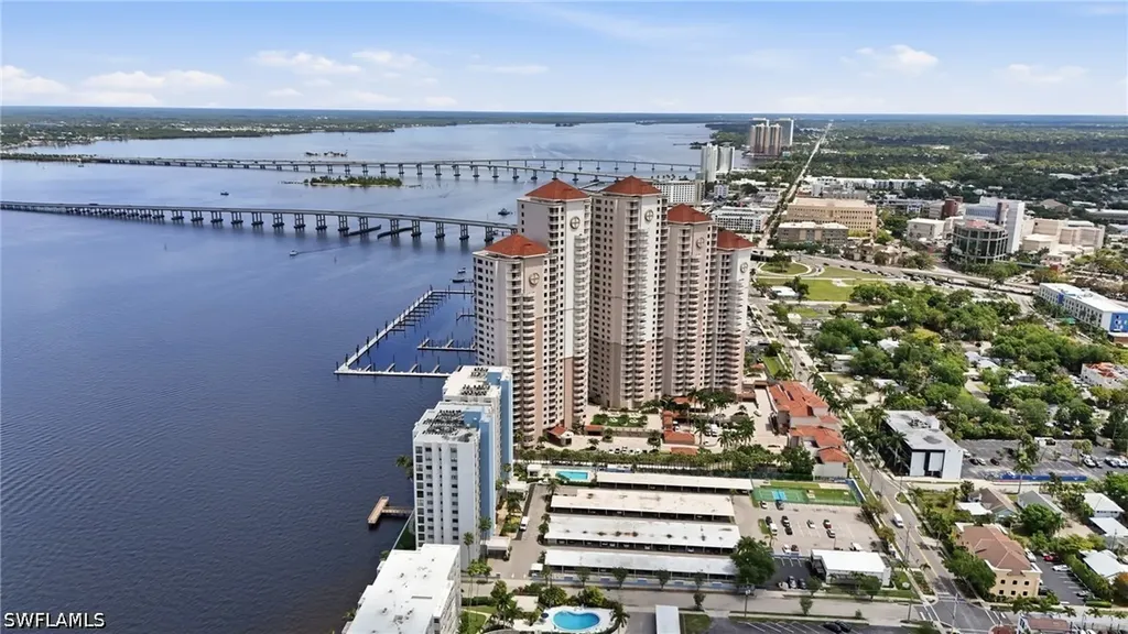 2104 W 1st Street Fort Myers FL 33901