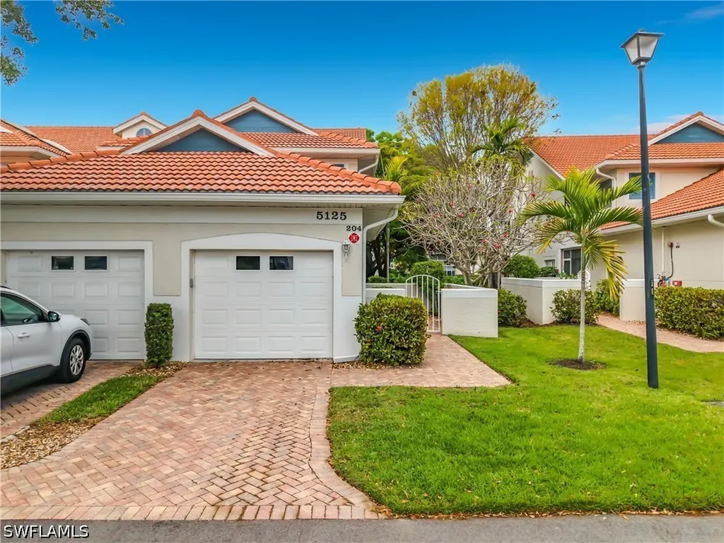 5125 Cedar Springs Drive Naples FL 34110