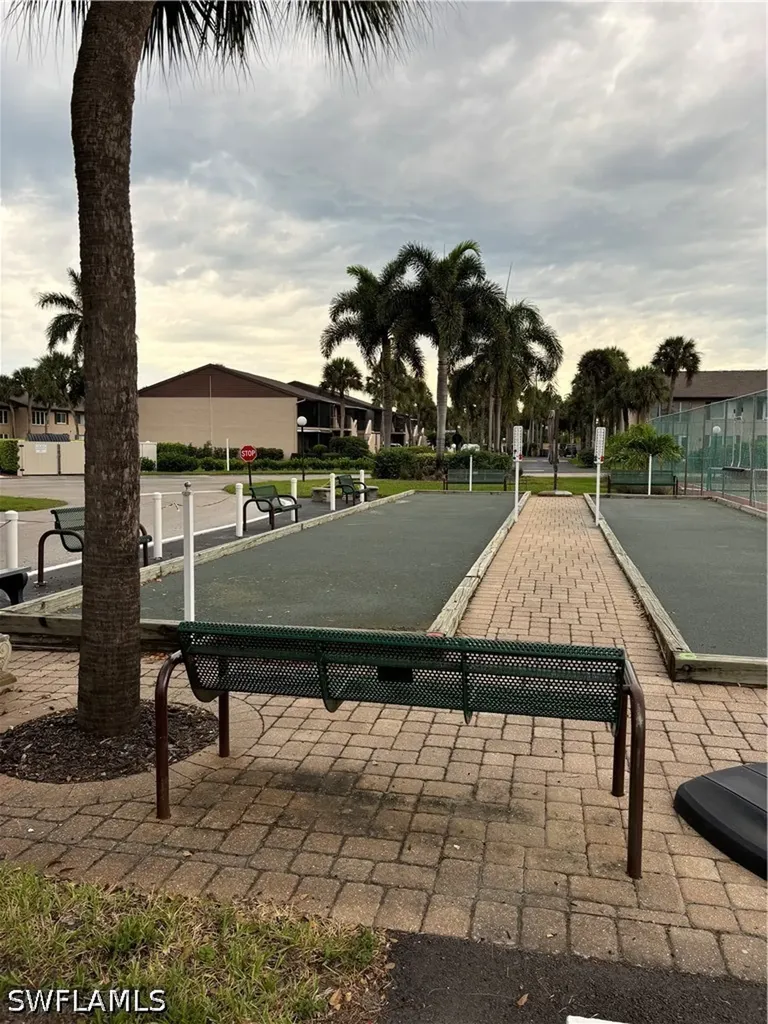 4180 Looking Glass Lane Naples FL 34112