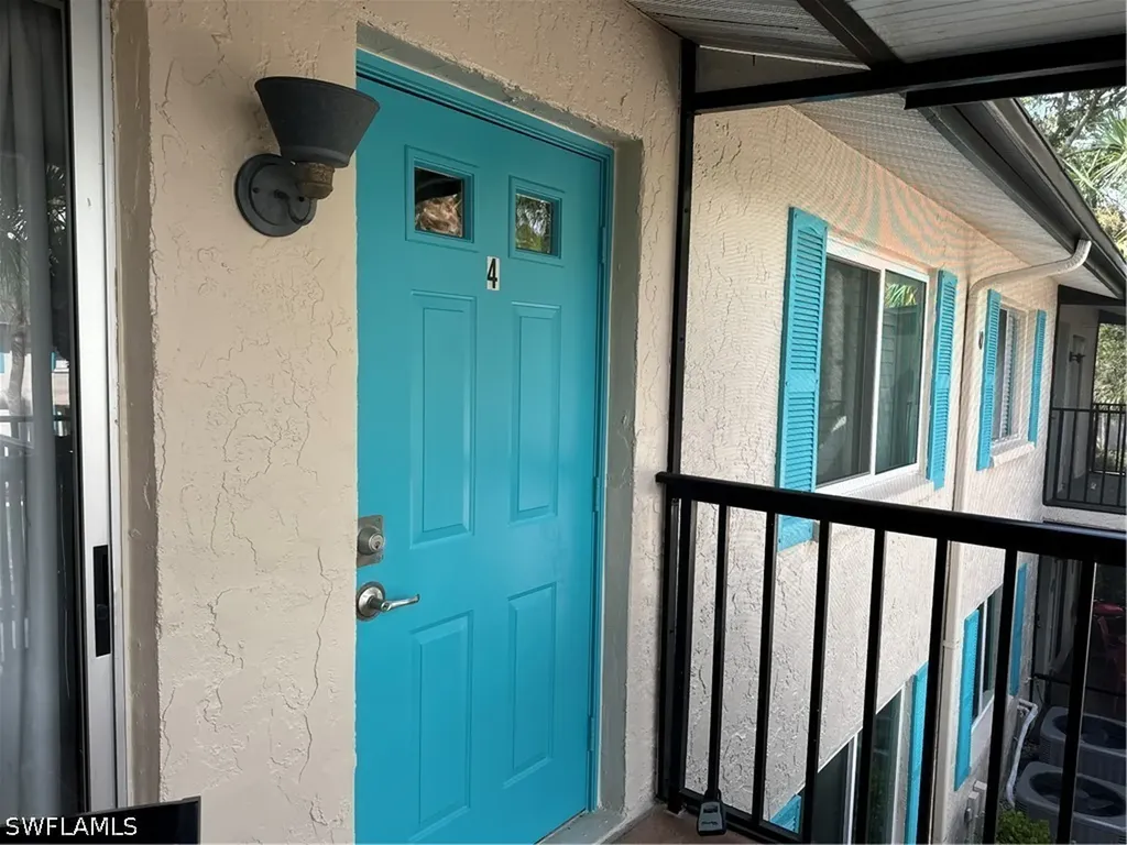 4180 Looking Glass Lane Naples FL 34112