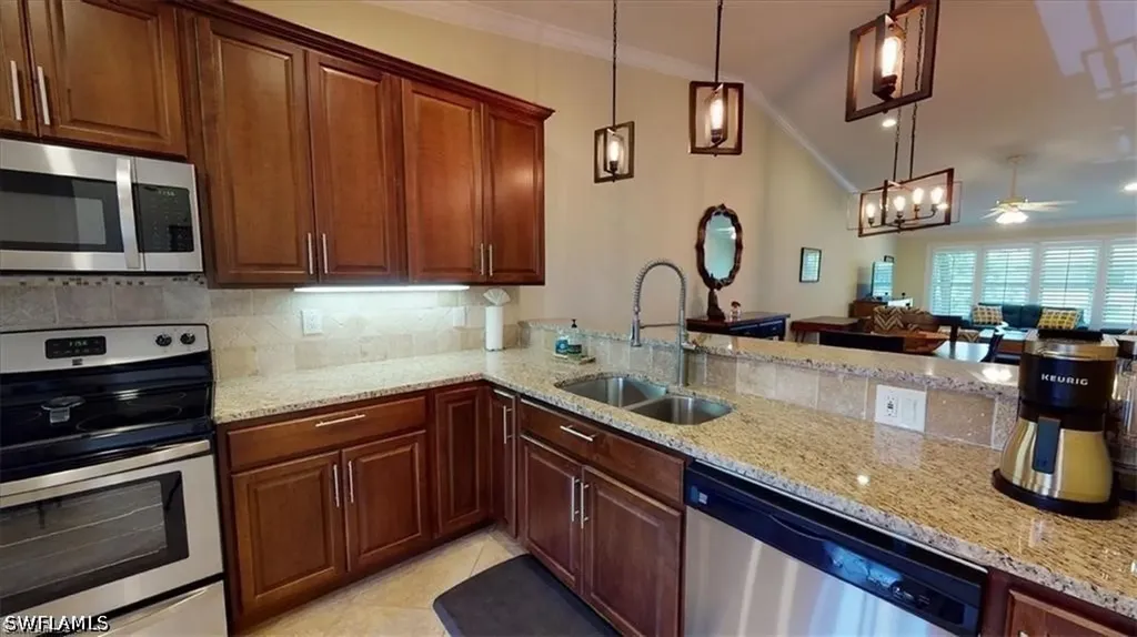 4180 Looking Glass Lane Naples FL 34112